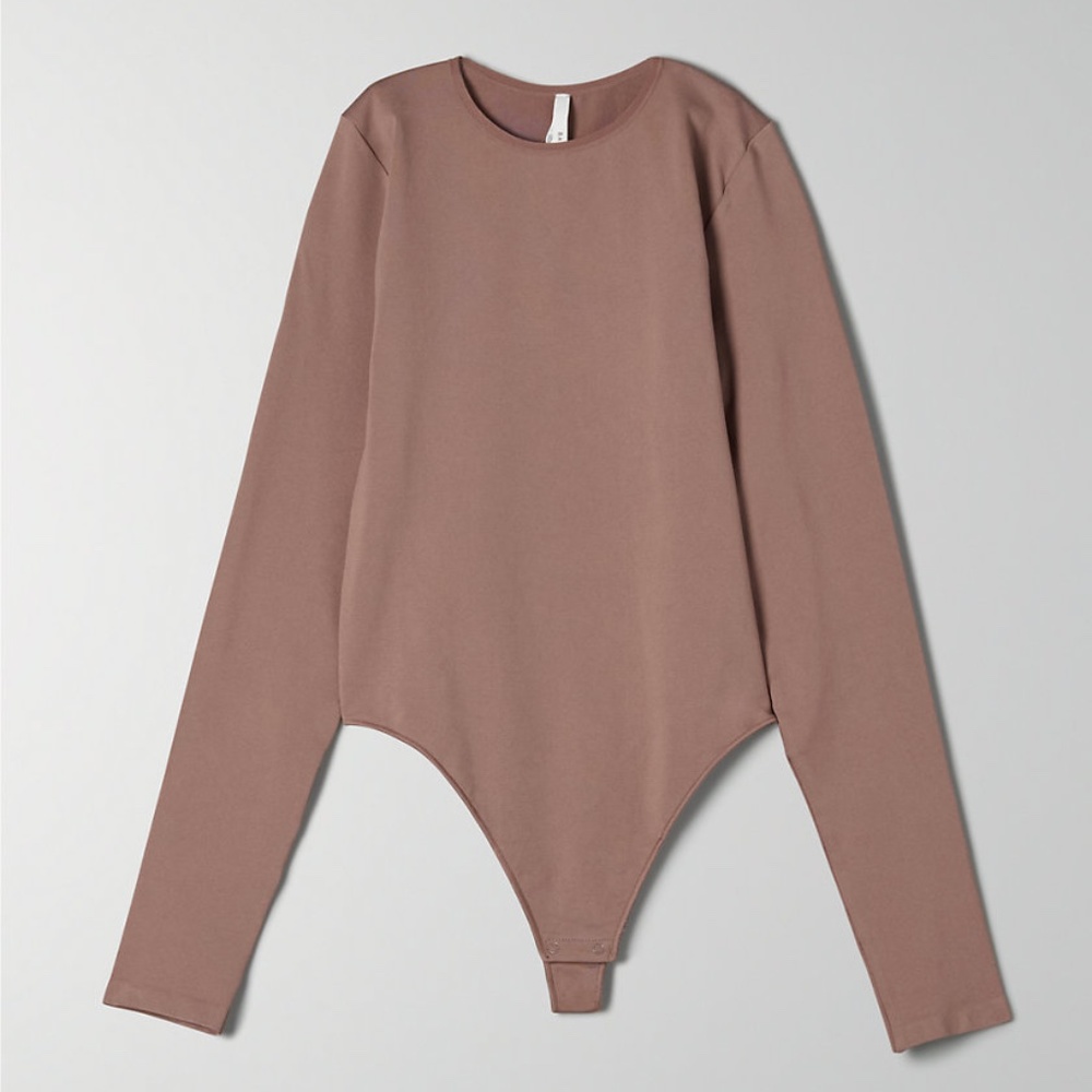 Aritzia Seamless Contour Crew Longsleeve Bodysuit NWT